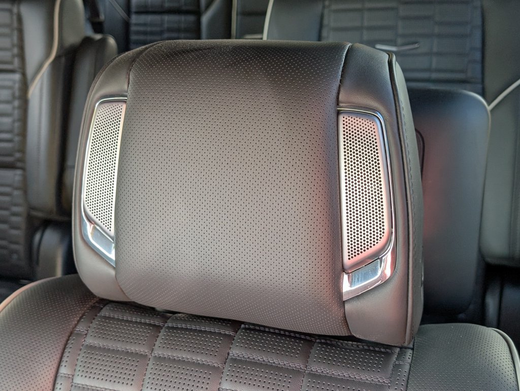 Used 2023 Cadillac Escalade V AWD/4WD image 14