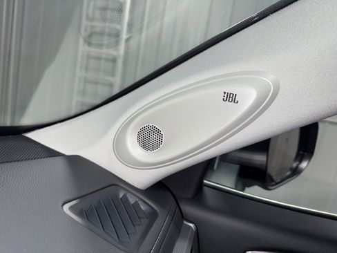 New 2026 Toyota Highlander Platinum image 33