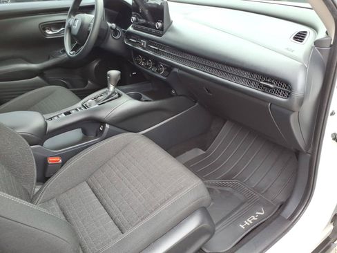 Used 2023 Honda HR-V LX image 23