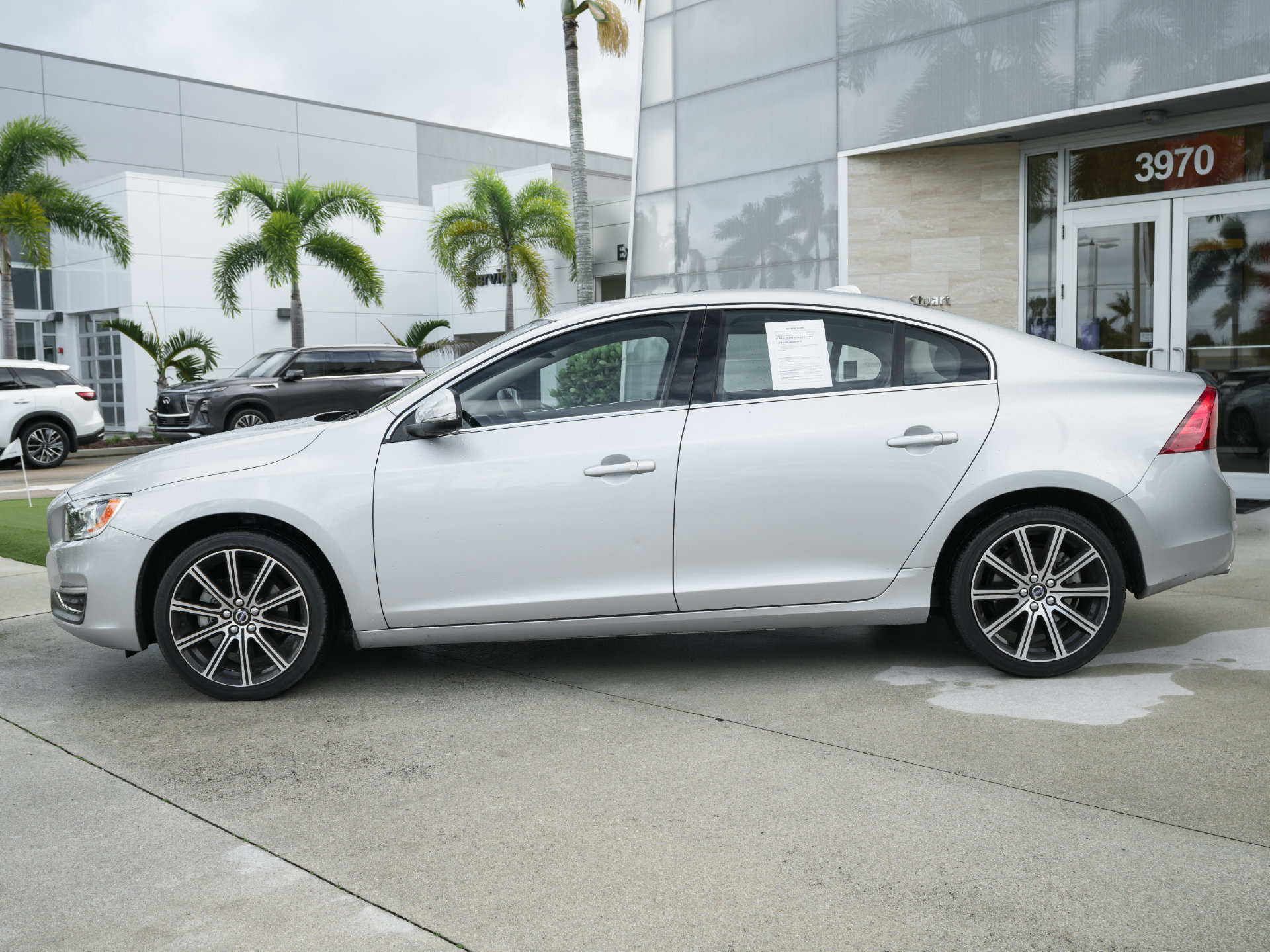 Used 2018 Volvo S60 T5 Inscription FWD image 17