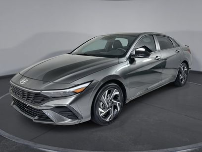 New 2025 Hyundai Elantra SEL