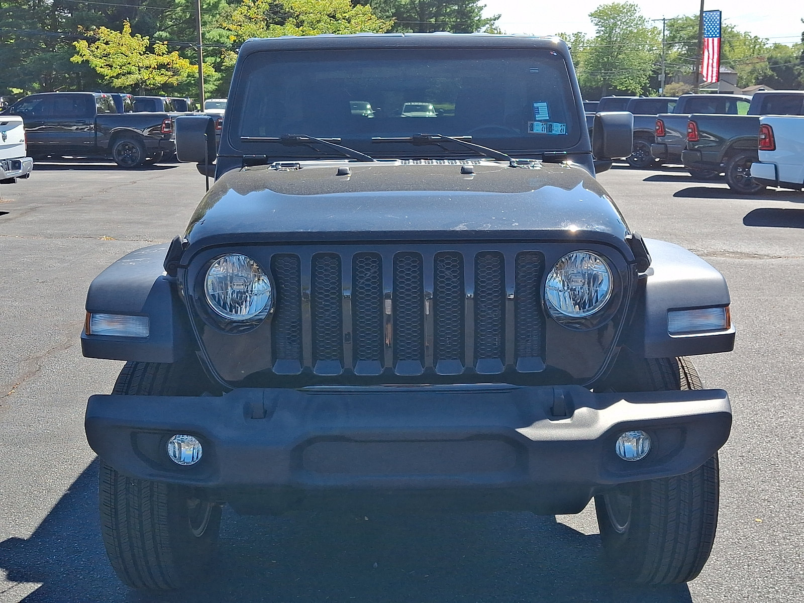 Certified 2019 Jeep Wrangler Sport AWD/4WD image 2