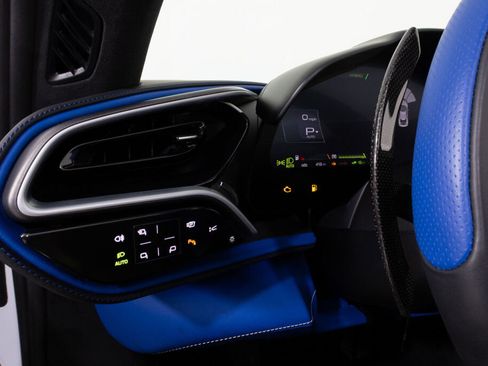 Used 2024 Ferrari 296 GTS image 37