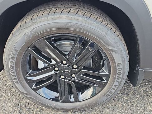New 2026 Chevrolet Trax ACTIV w/ Sunroof Package FWD image 34