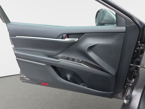Used 2024 Toyota Camry SE FWD image 24