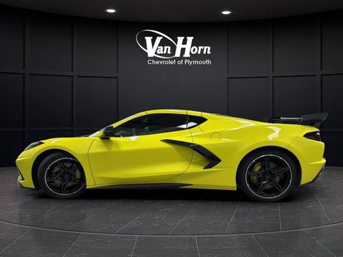 Used 2021 Chevrolet Corvette Stingray Premium Cpe w/ Z51 Performance Package RWD image 13