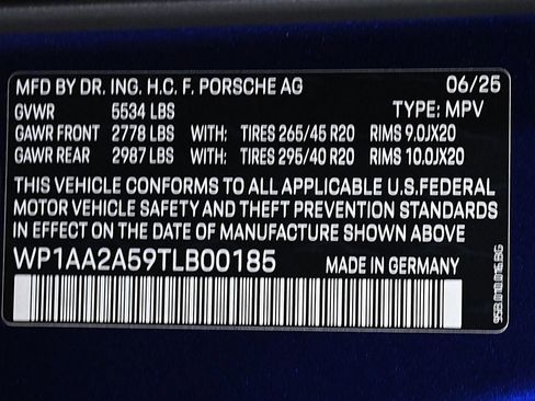 Certified 2026 Porsche Macan AWD/4WD image 29
