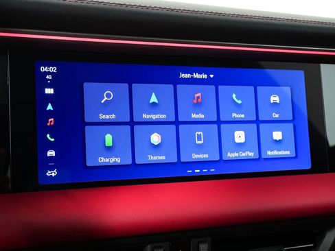 Certified 2025 Porsche Macan 4 Electric image 15