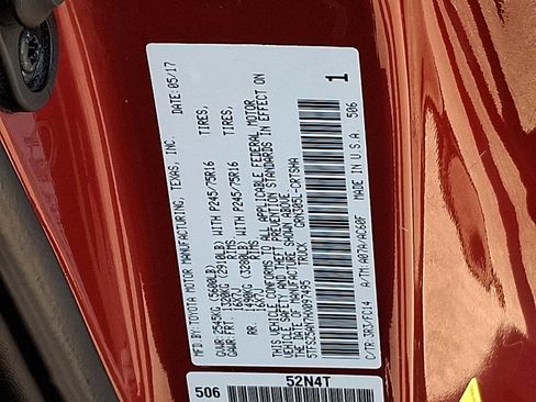 Certified 2017 Toyota Tacoma SR5 image 29