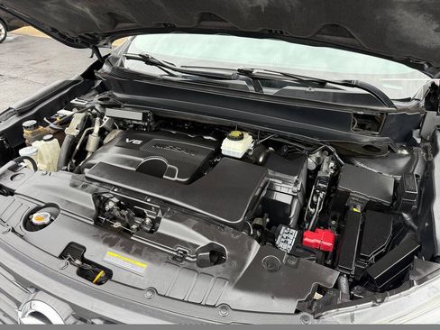 Used 2020 Nissan Pathfinder S FWD image 10