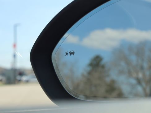 Used 2025 Buick Envision Preferred image 22