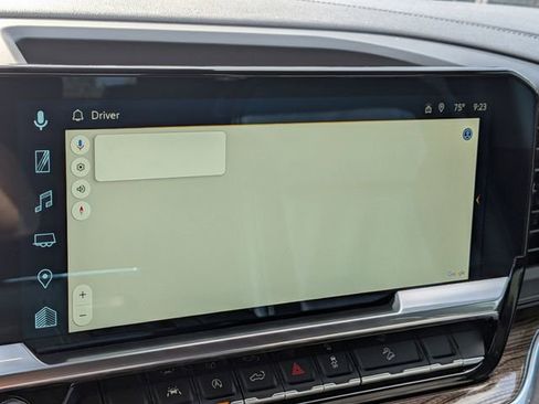 Used 2022 Chevrolet Silverado 1500 LT w/ Z71 Off-Road Package image 21