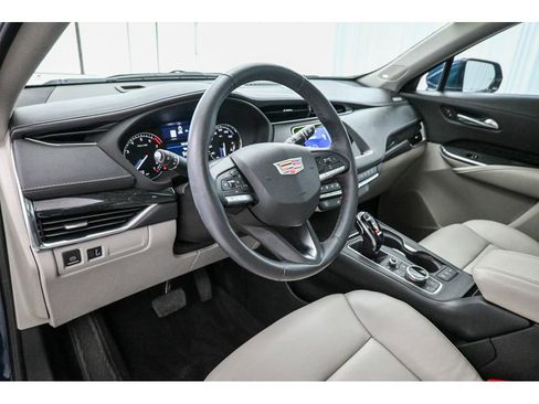 Certified 2022 Cadillac XT4 Premium Luxury w/ Enhanced Visibility Package AWD/4WD image 33