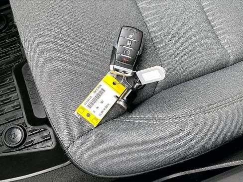 Certified 2022 RAM 1500 Big Horn image 31