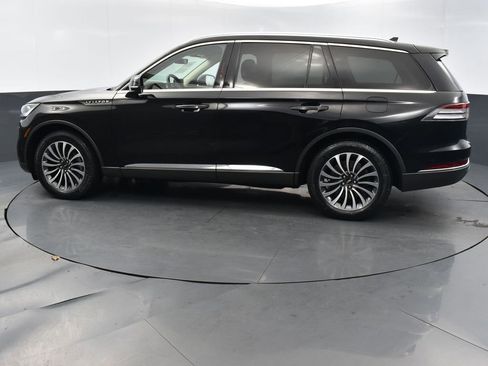 Used 2020 Lincoln Aviator Reserve w/ Equipment Group 201A image 2