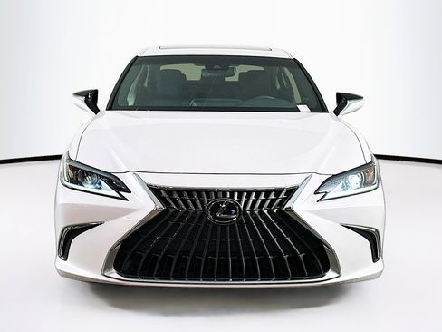 Used 2023 Lexus ES 350 w/ Accessory Package (Z1) image 2