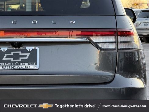 Used 2020 Lincoln Aviator Reserve w/ Equipment Group 201A image 9