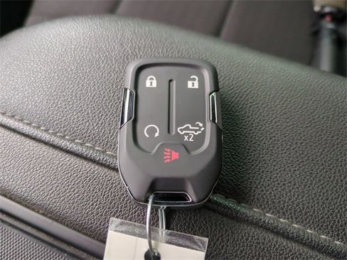 Certified 2022 Chevrolet Silverado 2500 LT w/ Convenience Package image 35