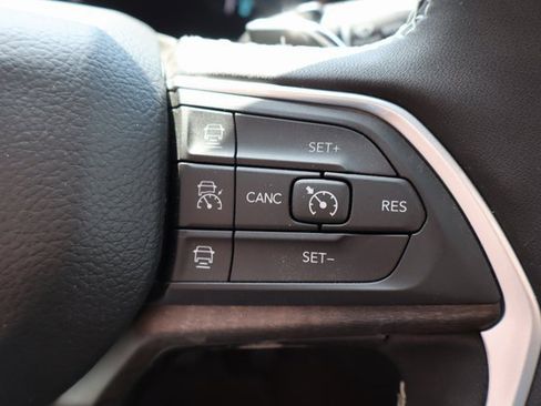 New 2025 Jeep Grand Cherokee Limited 4xe image 12