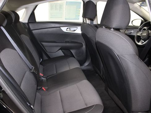 Used 2024 Kia Forte LXS FWD image 28