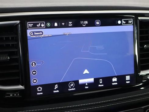 Used 2023 Chrysler Pacifica Limited w/ Uconnect Theater Family Group AWD/4WD image 39