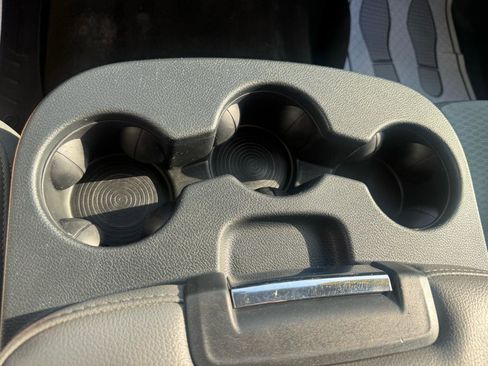 Used 2015 RAM 1500 Express image 23