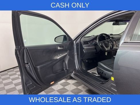 Used 2012 Toyota Camry SE image 14