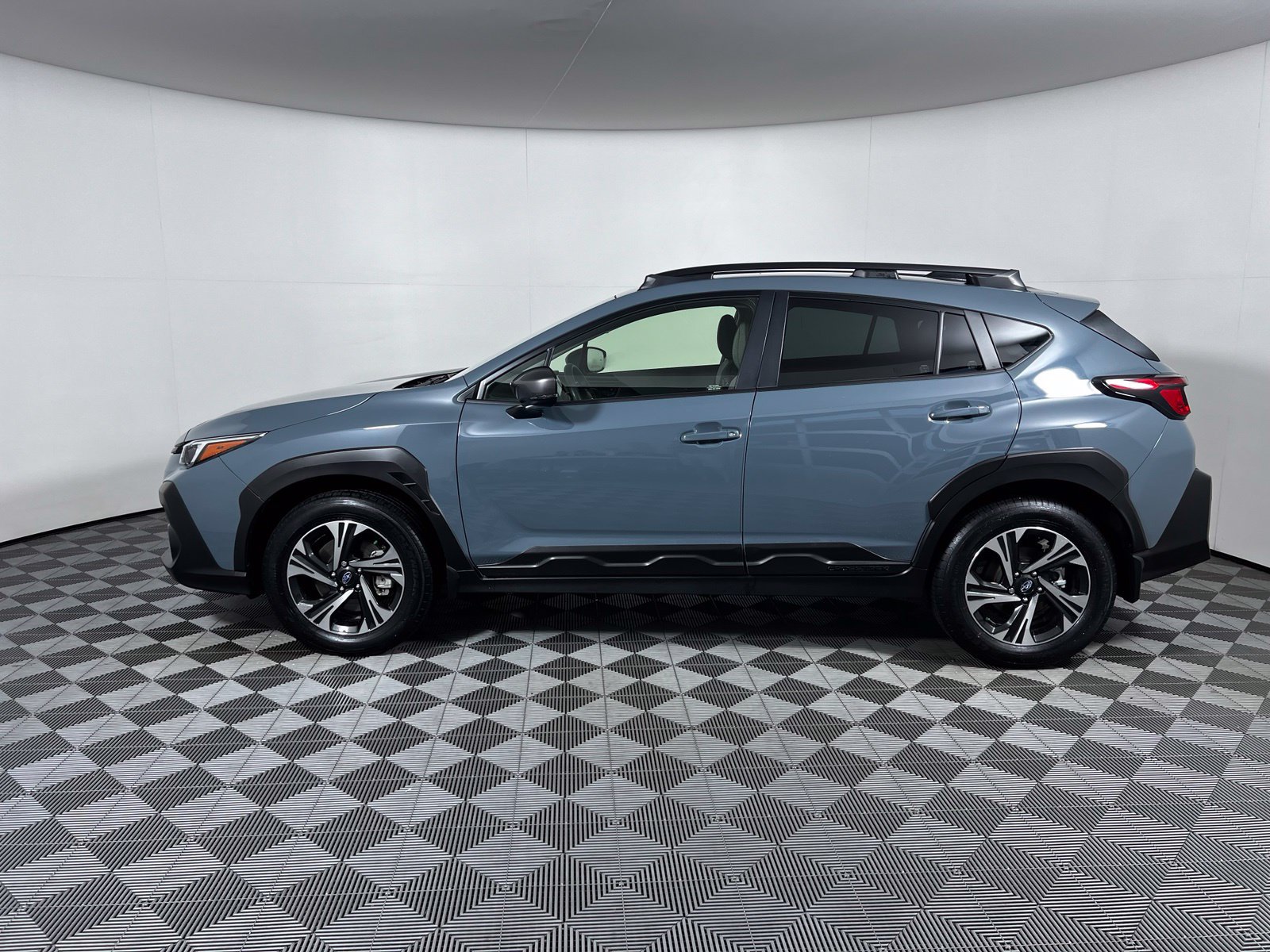 Used 2024 Subaru Crosstrek 2.0i Premium AWD/4WD image 8