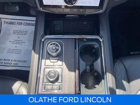 Used 2024 Ford Expedition Max Platinum AWD/4WD image 24