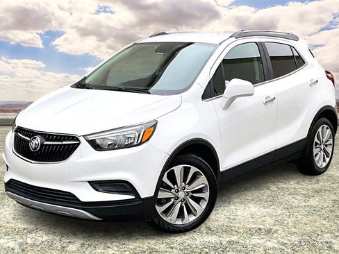 Used 2020 Buick Encore Preferred w/ Safety Package image 3