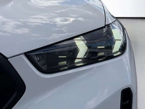 Used 2025 BMW X6 M60i image 10