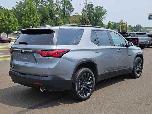 Used 2023 Chevrolet Traverse RS AWD/4WD image 6