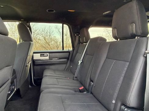 Used 2017 Ford Expedition XLT AWD/4WD image 21