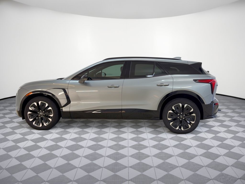 Used 2024 Chevrolet Blazer EV RS AWD/4WD image 2