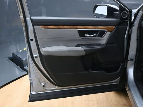Used 2018 Honda CR-V EX image 36