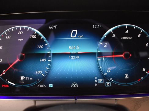 Used 2022 Mercedes-Benz E 350 4MATIC Sedan image 8