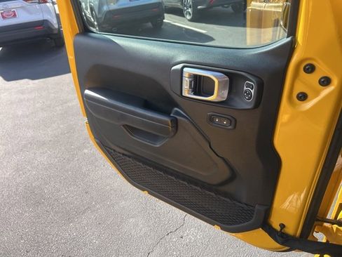 Used 2021 Jeep Wrangler Unlimited Rubicon w/ Steel Bumper Group image 24