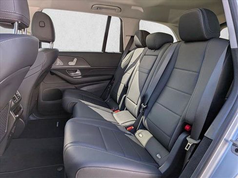 New 2026 Mercedes-Benz GLS 450 4MATIC image 14