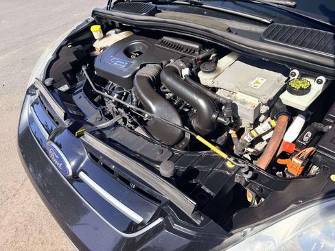 Used 2015 Ford C-MAX Energi SEL w/ Equipment Group 302A FWD image 20