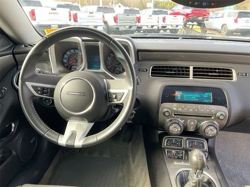 Used 2010 Chevrolet Camaro SS image 17