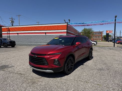 Used 2020 Chevrolet Blazer LT FWD image 1