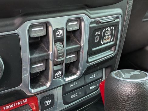 Used 2020 Jeep Wrangler Unlimited Rubicon AWD/4WD image 30