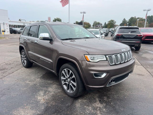 Used 2018 Jeep Grand Cherokee Overland AWD/4WD image 3