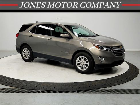 Used 2019 Chevrolet Equinox LT image 1