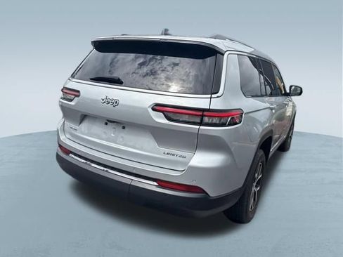 Used 2023 Jeep Grand Cherokee L Limited AWD/4WD image 4