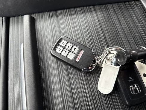 Certified 2020 Honda Odyssey EX-L image 11