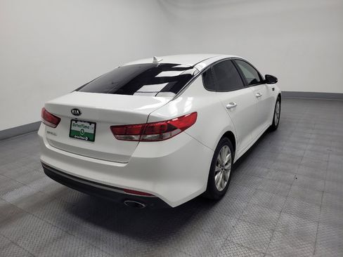 Used 2017 Kia Optima LX w/ Option Group 014 image 9