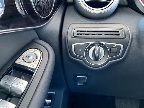 Certified 2022 Mercedes-Benz GLC 300 GLC 300 image 36