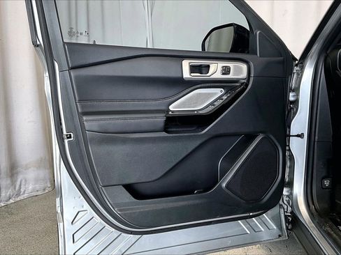 Used 2023 Ford Explorer ST w/ Equipment Group 401A image 21