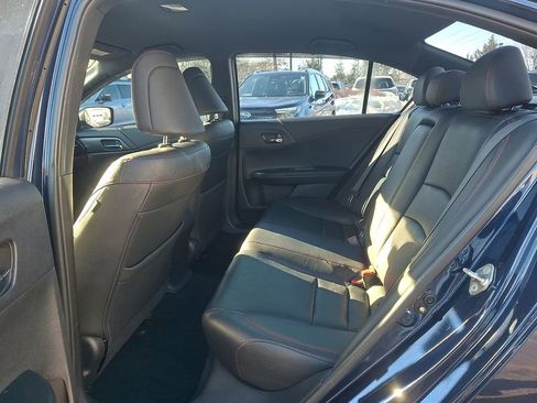 Used 2017 Honda Accord Sport Special Edition image 10
